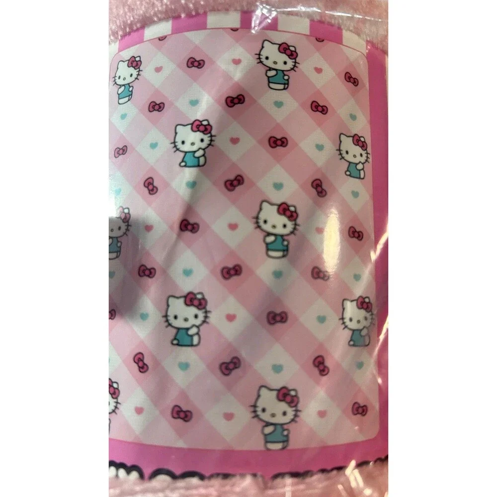 Hello Kitty Silky Soft Throw 46